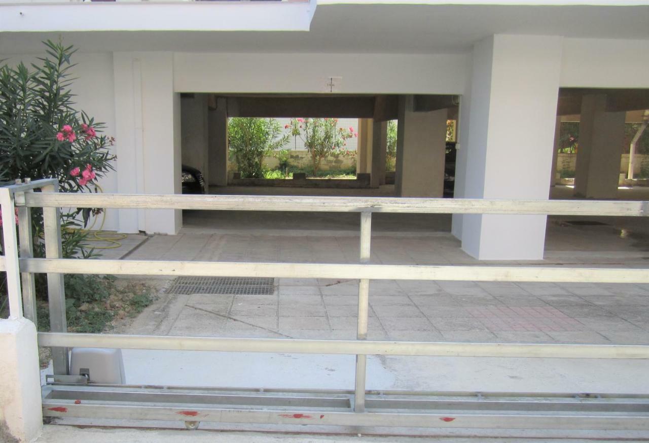 Ferienwohnung Mondo Cosseri Akráta Exterior foto